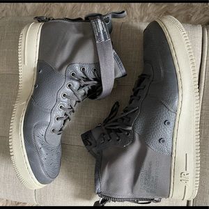 Nike SF Air Force 1 Mid